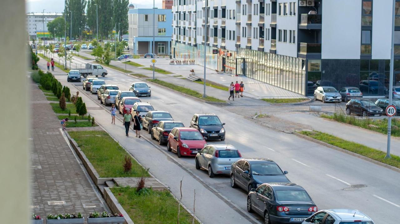 Athena Apartman Lukavica Eksteriør billede